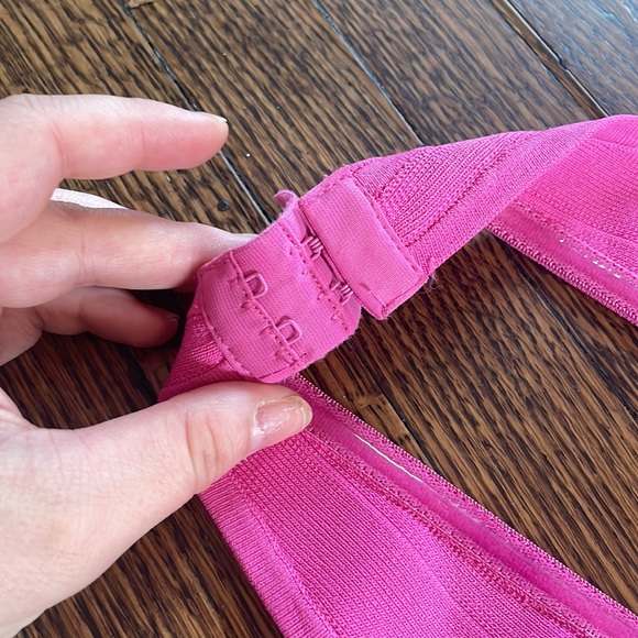 Guess Super Girly Hot Pink BodyCon Halter Bandage  Dress - Picture 6 of 8